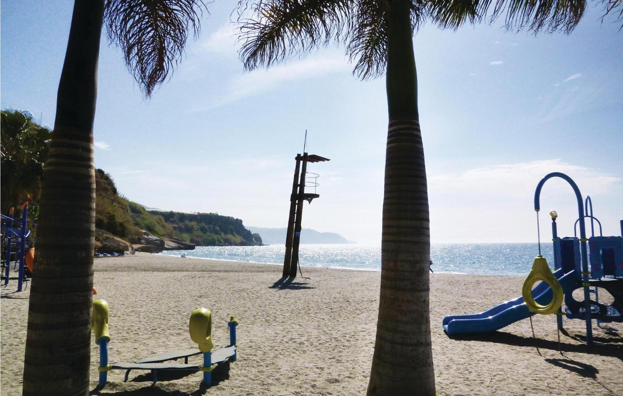 Cozy Home In Nerja With Wifi Экстерьер фото