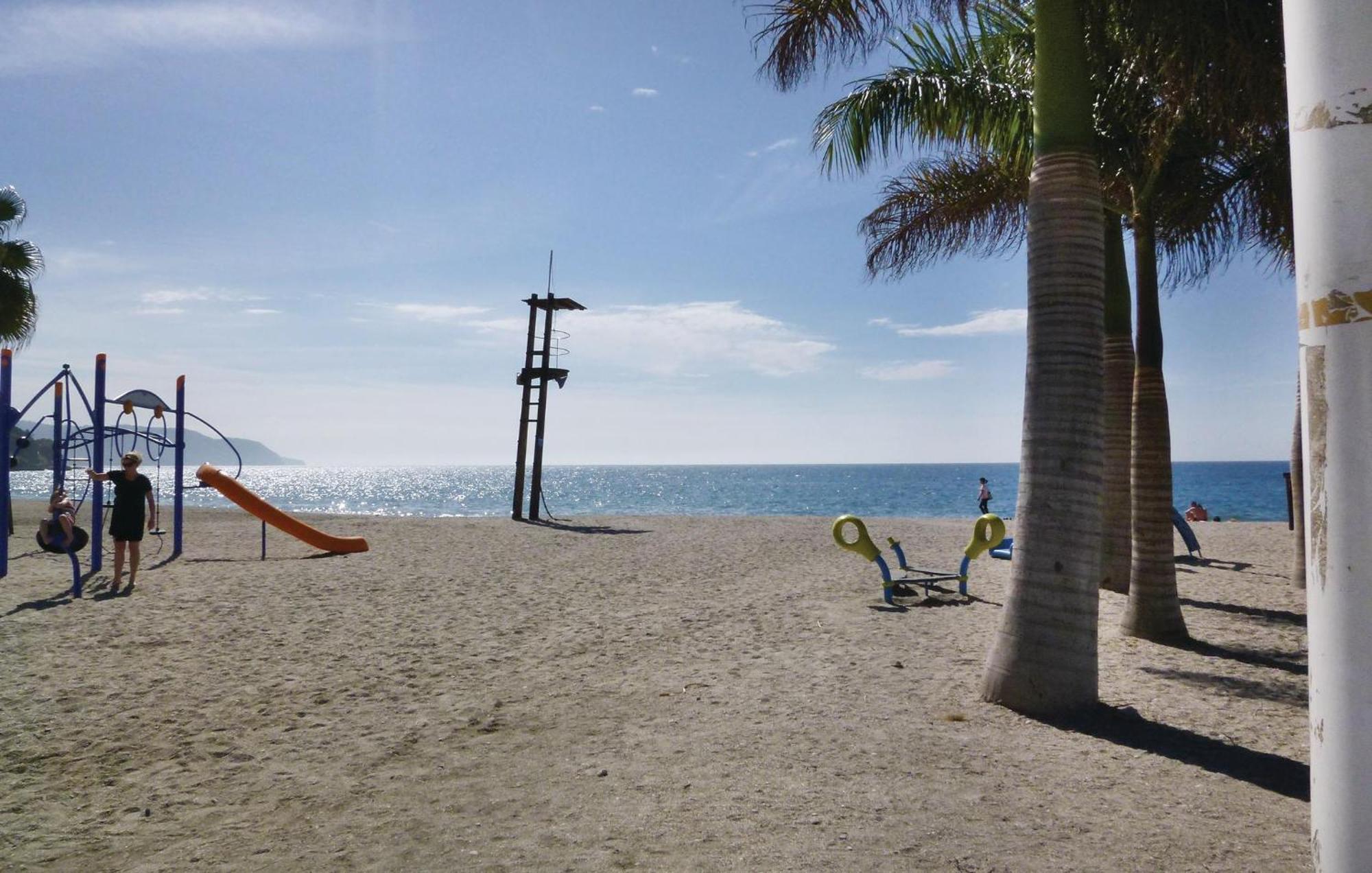 Cozy Home In Nerja With Wifi Экстерьер фото