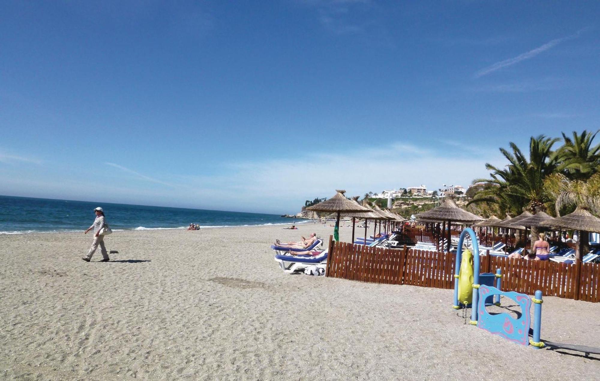 Cozy Home In Nerja With Wifi Экстерьер фото